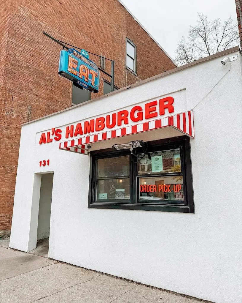 This Tiny Wisconsin Restaurant Only Has a Few Tables, And a Line Out the Door