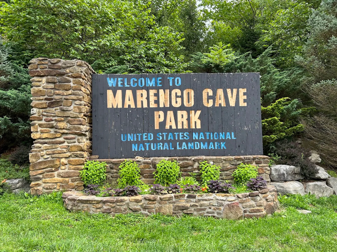 This Winding River Cave Tour In Indiana Is Unlike Anything Else In The Midwest